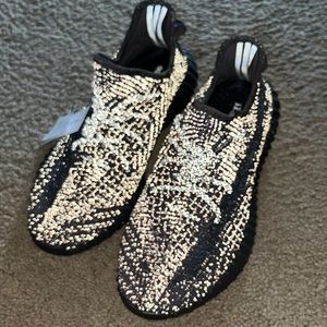 Yeezy Boost 350 V2 ‘Black’ Reflective (NO BOX)